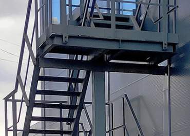 Пожарная лестница металлическая